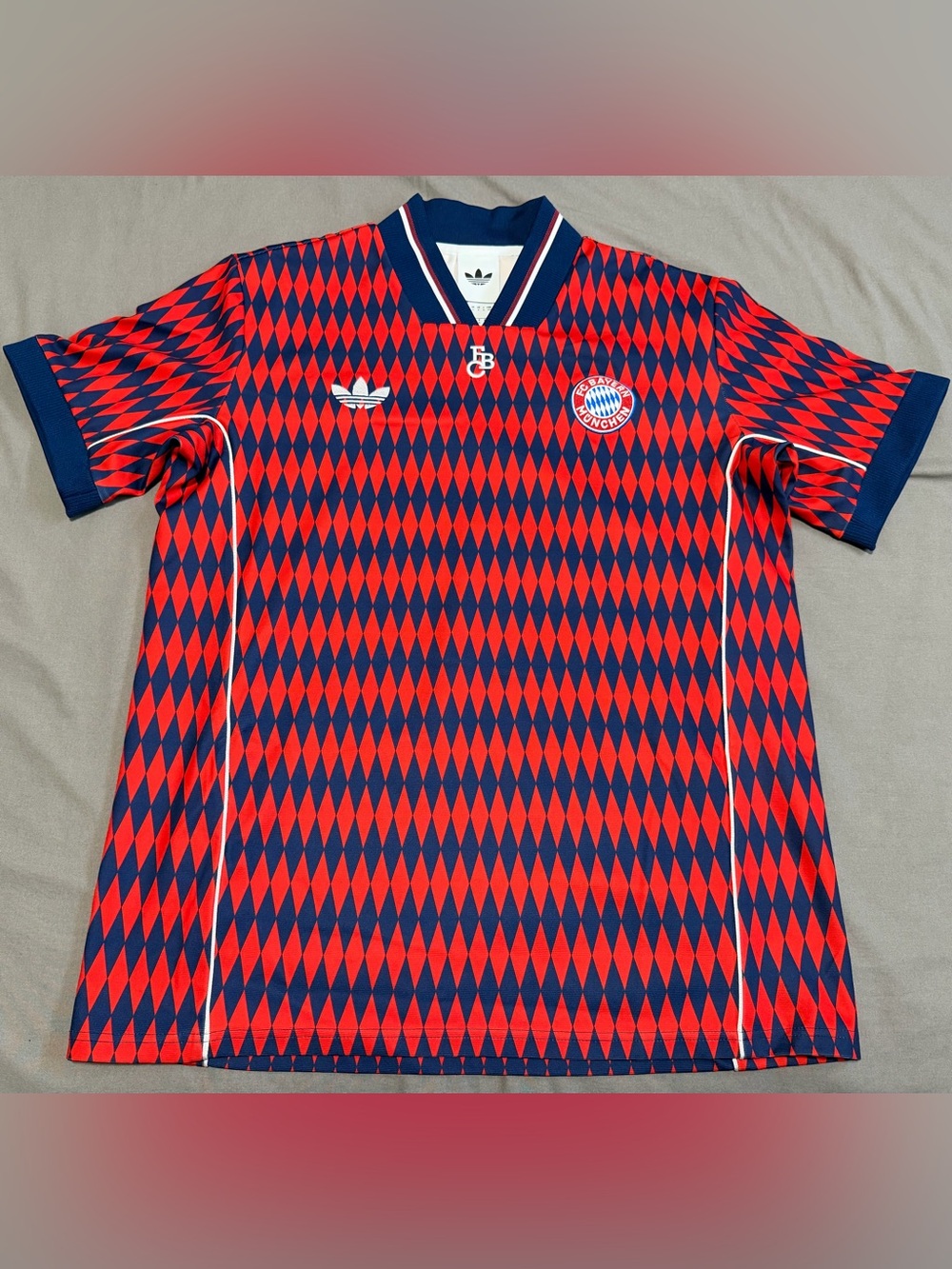 Adidas FC Bayern Munich LFSTLR Soccer Jersey JM9421 Mens Size M Red & Blue